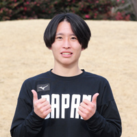 人びとの顔写真1