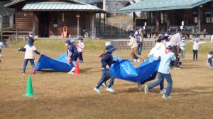 スカウト大会　フライシートリレー１