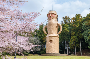 ソメイヨシノとはに丸タワー