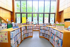 中央図書館写真