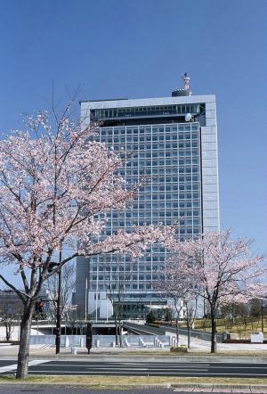茨城県庁外観の写真