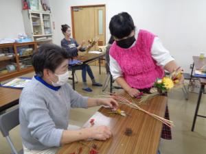 ハーブのお正月飾り講習会写真3