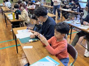親子工作の様子⑴