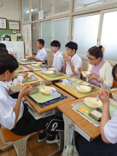交流給食１