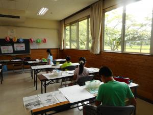 子ども絵画教室の様子3枚目