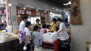 仲卸店舗の見学２