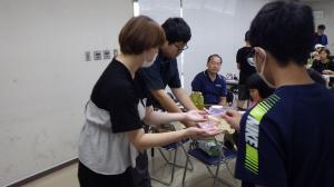 鮭の食べ比べの様子３