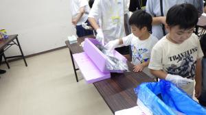 常洋水産㈱さんから鮭の説明の様子３