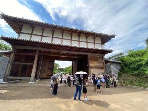 大手門前の様子