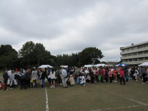 お野菜くださいな競技の様子