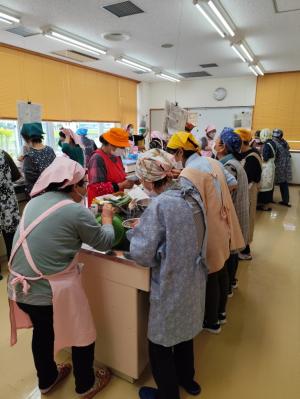 調理の様子写真②