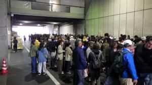 マグロ解体ショーの様子