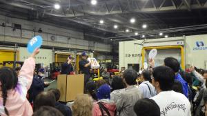 模擬セリの様子7