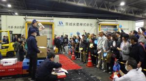 模擬セリの様子8