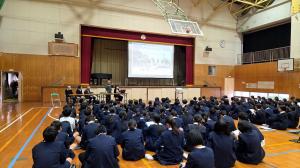 語り部講演（笠原小）