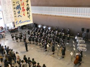 水戸市民会館やぐら広場での第２回市民会館音楽祭のようす