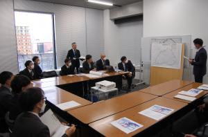 情報交換会の様子（林野地図を活用）