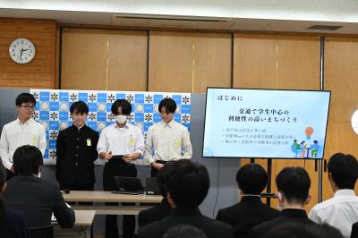 プレゼンテーション