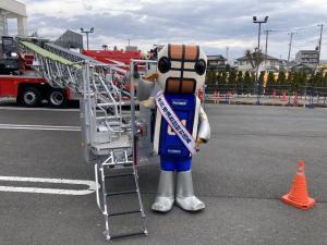 ロボスケとはしご車