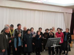 古宿長寿会による歌の披露