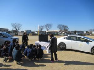 非常用電源の説明の様子