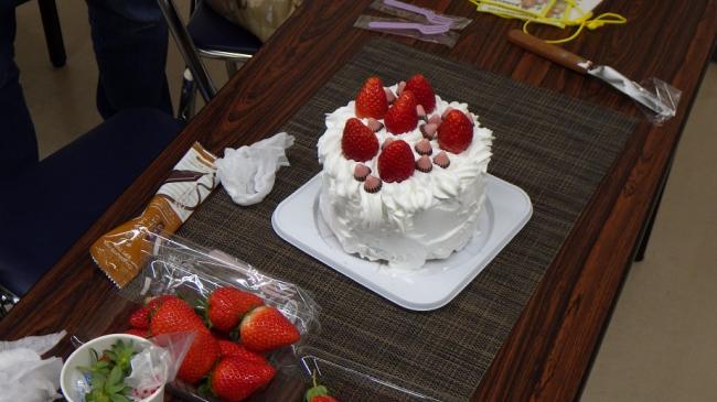 デコレーションしたシフォンケーキの作品5