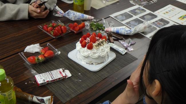 いちごのケーキ作り５