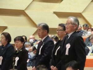 善行賞を受賞した一里塚下東前会長　林　三法　様　中央