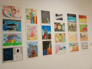 小中学校美術展覧会の様子その1
