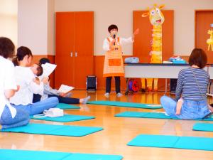 親と乳幼児のお口の健康講座の様子