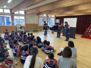 元気の森保育園紙芝居の様子