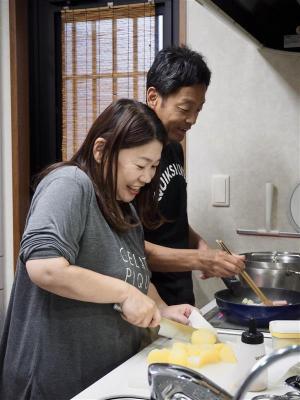 二人で作る食卓