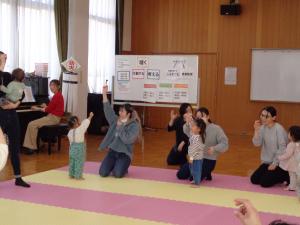 親子リトミックの様子1