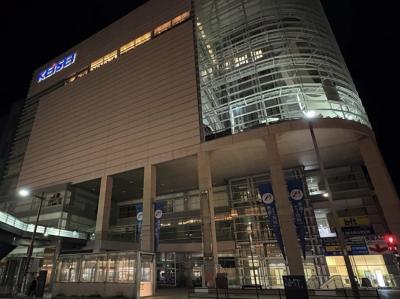 京成百貨店消灯後