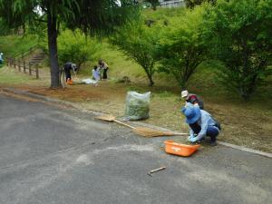 奉仕作業の様子3枚目
