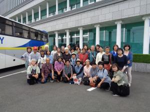 ハラダ本社工場前集合写真