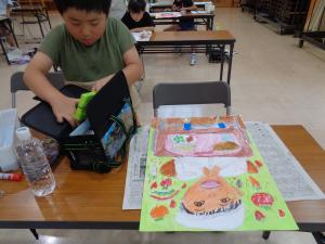 小学1年生が工夫して描いた作品