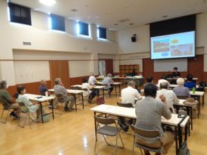 我が家の防災講話の様子（後ろから全体を撮影）