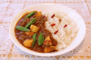 春のたけのこ薬膳カレーの画像