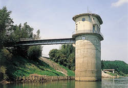 枝内取水塔の画像