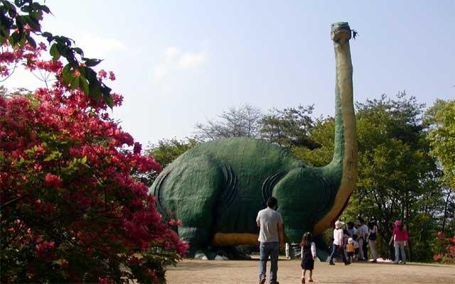 森林公園の恐竜