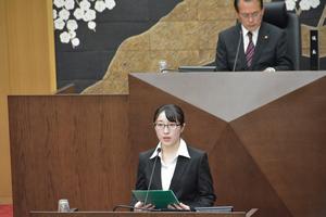 議員役小林美友さん