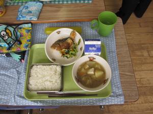 給食1