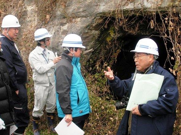 高橋市長による現地視察の様子の画像