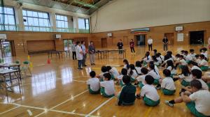 障害の方の話を聞いています